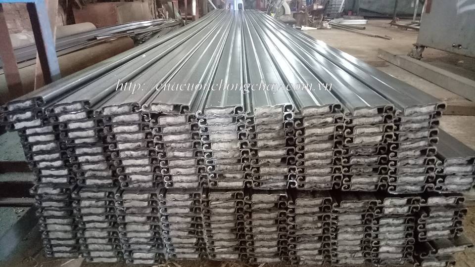 cửa cuốn chống cháy 2 lớp