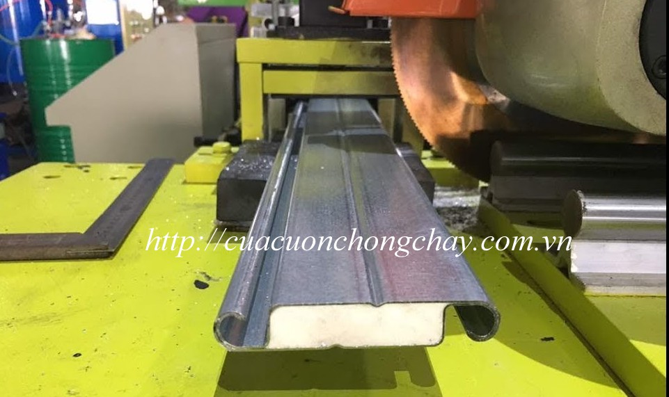 cửa cuốn chống cháy 2 lớp