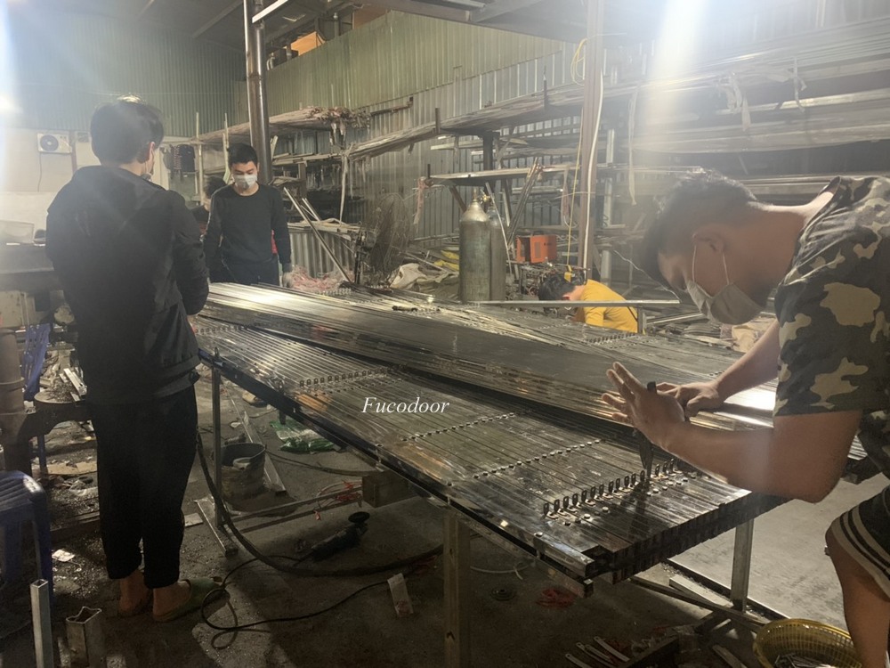 Cửa xếp INOX chống trộm